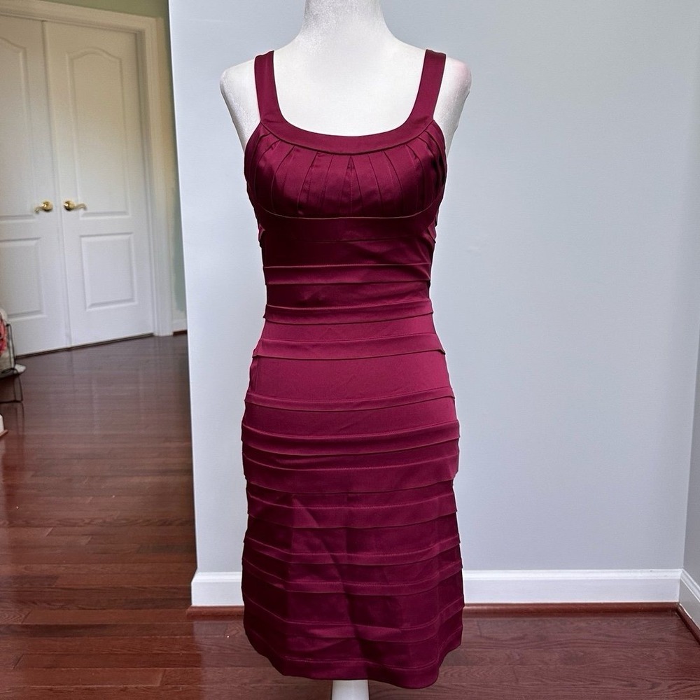 BCBG MAX Vintage Y2K Wine Red Maroon Bodycon Bandage Zip In Dress Cocktail Sexy